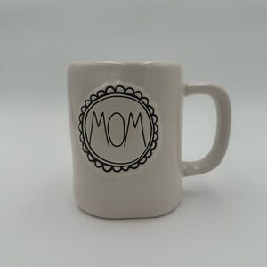Rae Dunn MOM mug